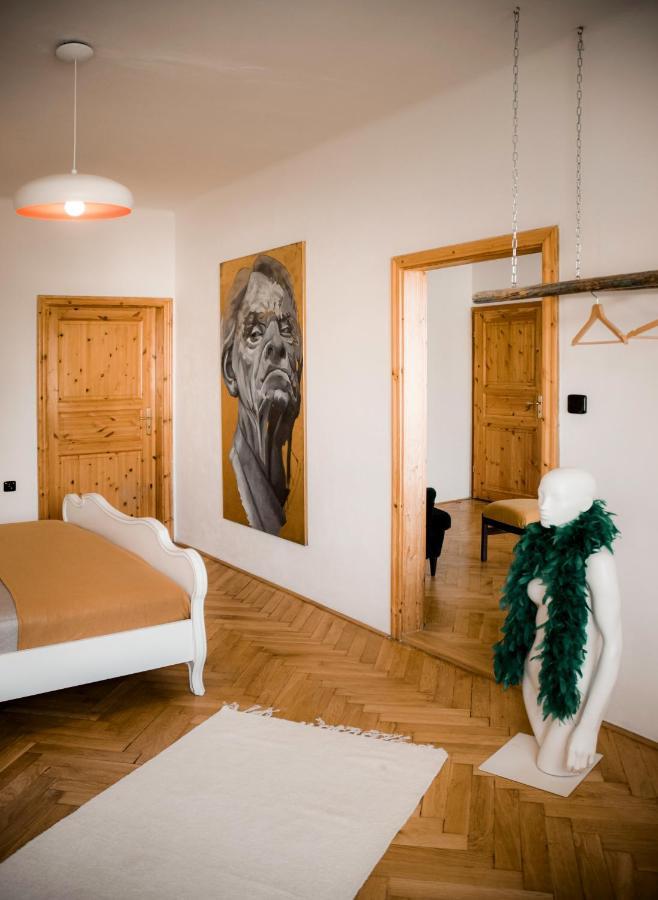 Kiki & Luky Family Apartment By Prague Castle Экстерьер фото